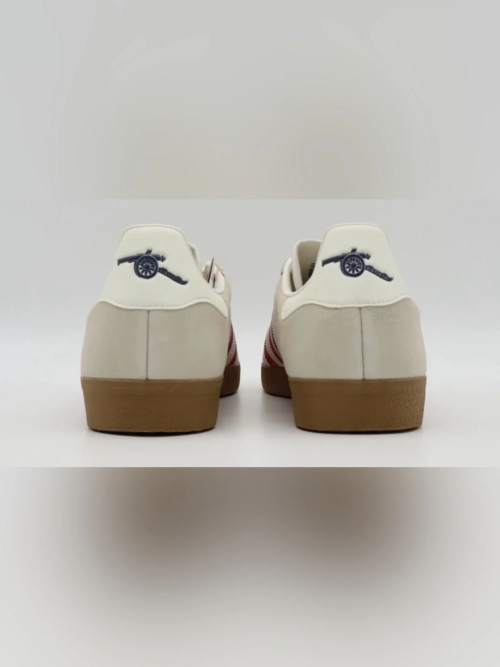 JS3042 Arsenal FC adidas Originals Gazelle
Terrace Icons Off White Better (Men - Picture 3 of 16